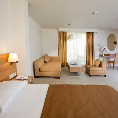 Отель Dream Family Club Сиде Экстерьер фото